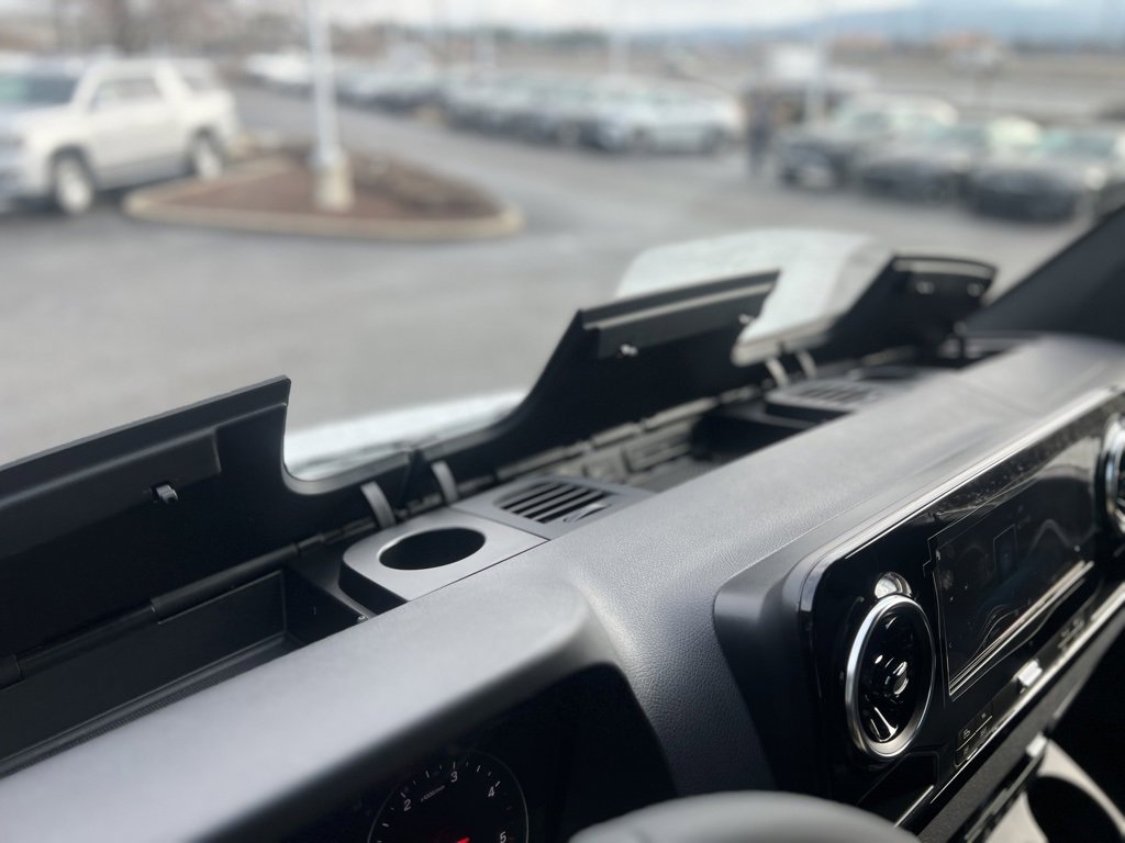 Used 2024 Mercedes-Benz Sprinter 3500 image 26