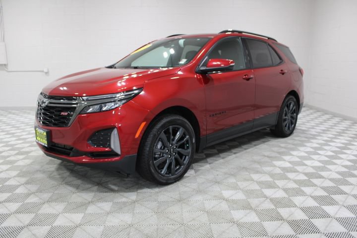 Used 2023 Chevrolet Equinox RS w/ RS Leather Package AWD/4WD image 6
