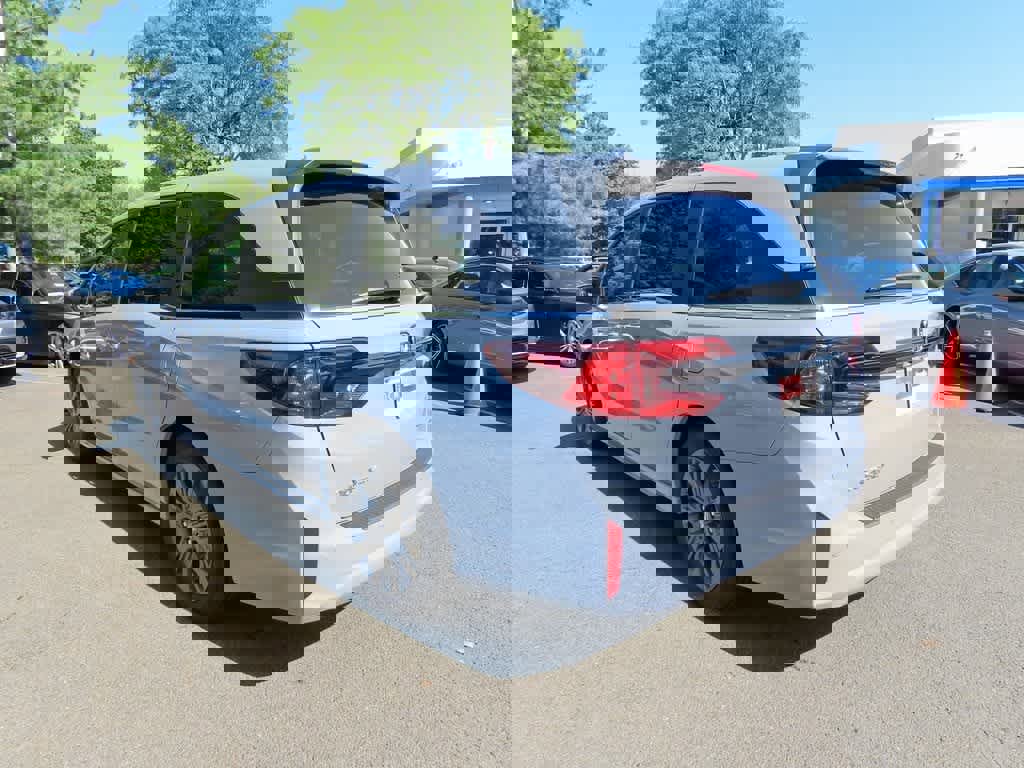 New 2026 Honda Odyssey Touring image 4