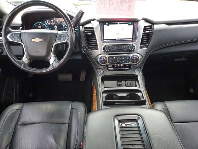 Used 2018 Chevrolet Suburban Premier image 32