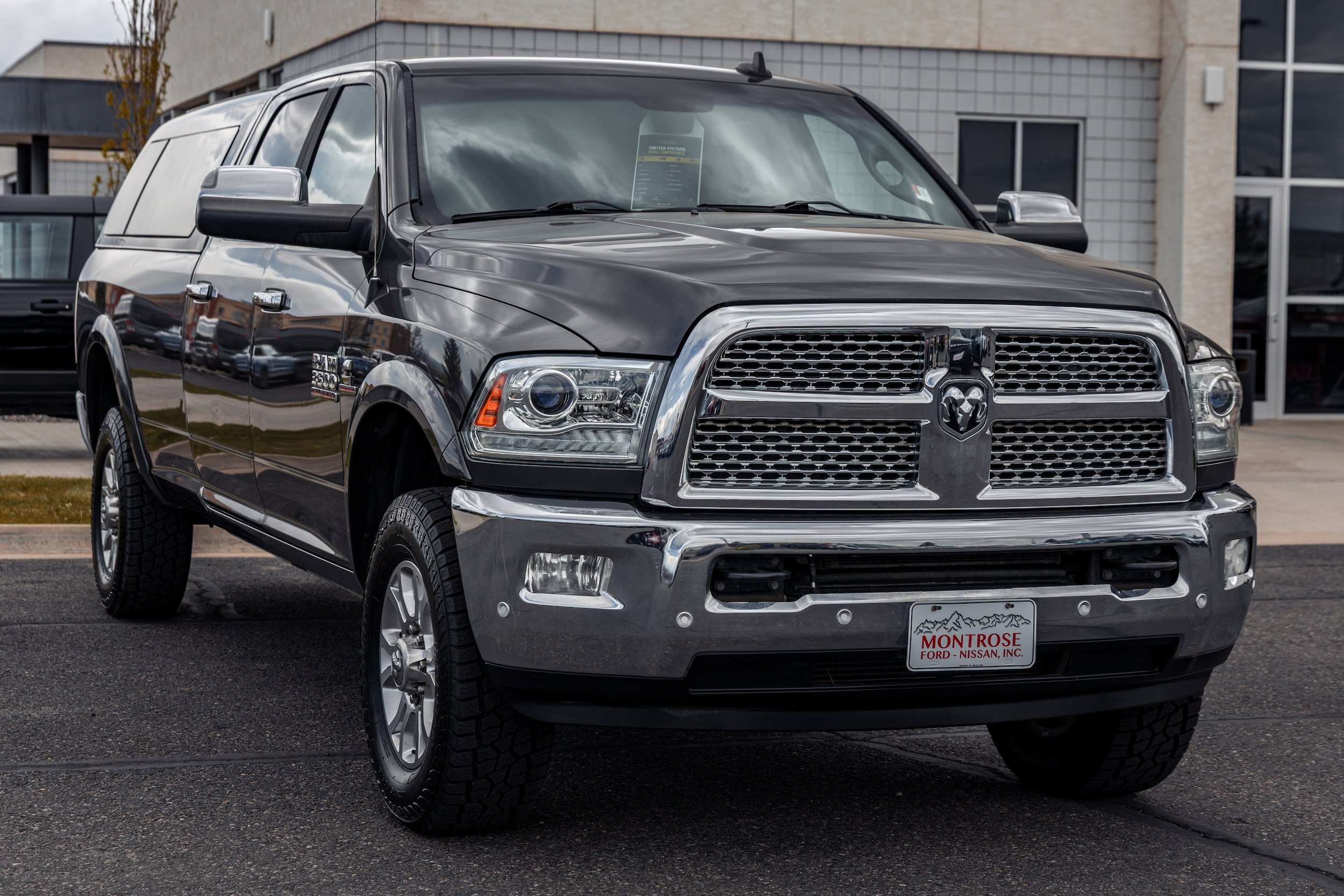 Used 2016 RAM 3500 Laramie AWD/4WD image 3