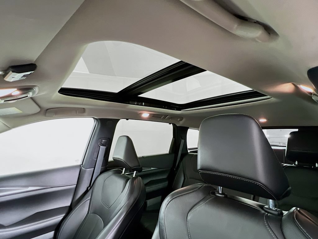 Used 2023 INFINITI QX60 Luxe w/ Cargo Package AWD/4WD image 22