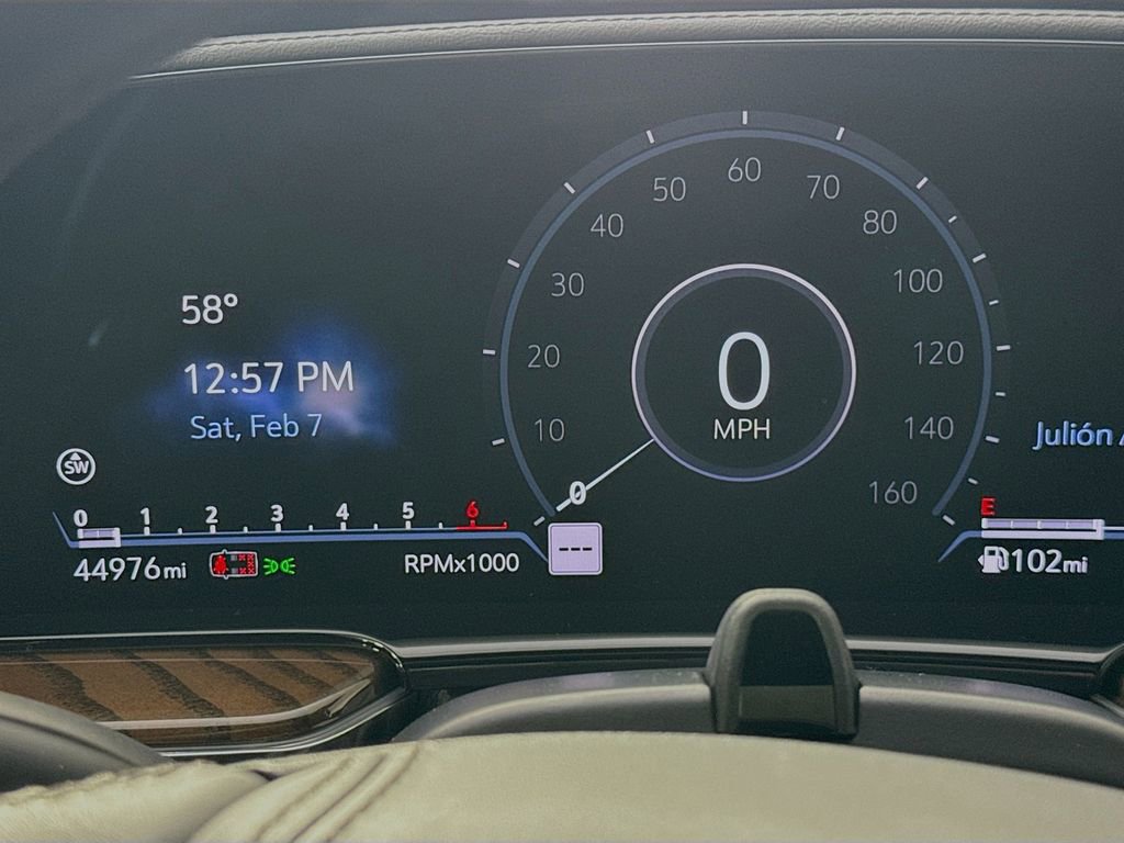 Used 2023 Cadillac Escalade Sport Platinum w/ LPO, ONYX Package image 16