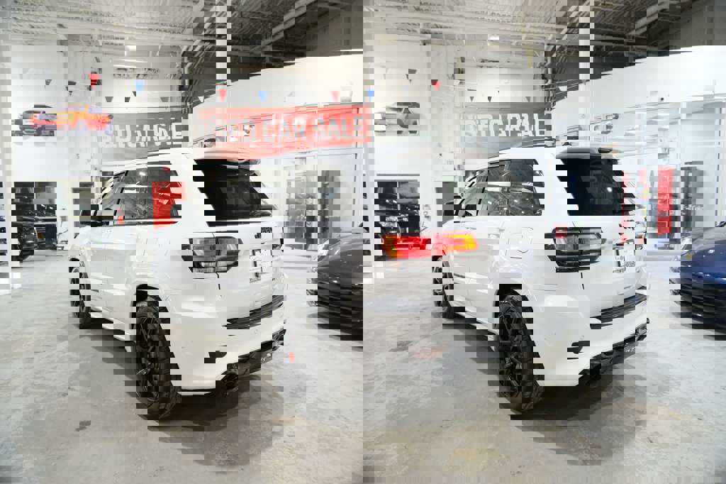 Used 2018 Jeep Grand Cherokee SRT w/ Trailer Tow Group IV image 8