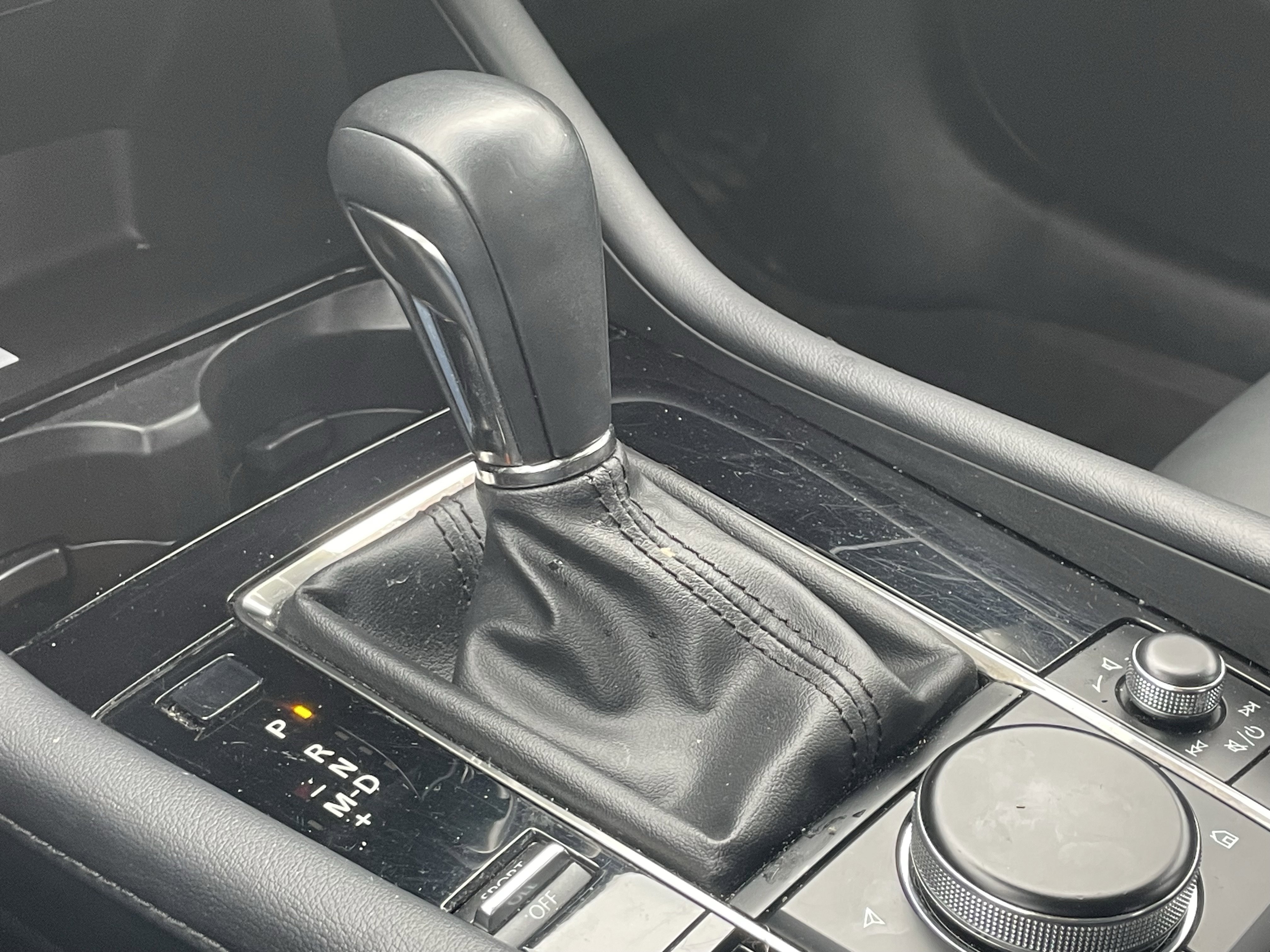 Used 2025 MAZDA MAZDA3 s image 23