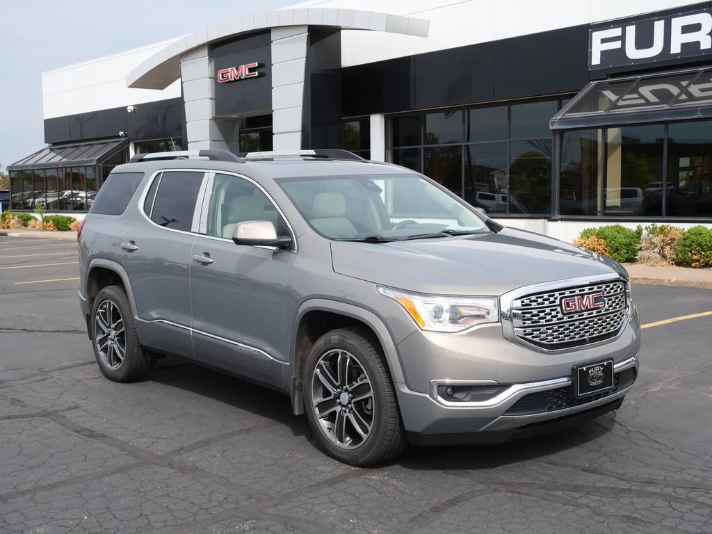 Used 2019 GMC Acadia Denali w/ Technology Package AWD/4WD image 3