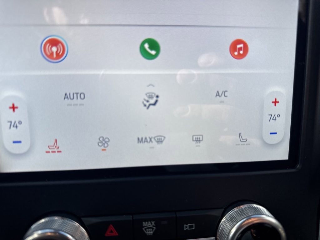 Used 2022 Ford Edge ST image 5