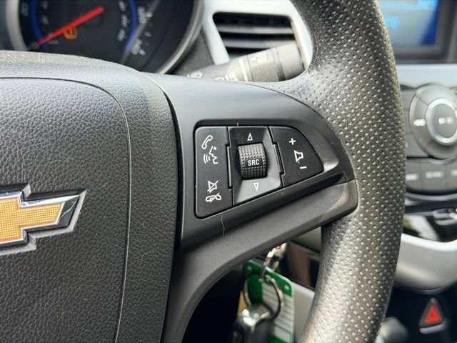 Used 2016 Chevrolet Cruze LT FWD image 10