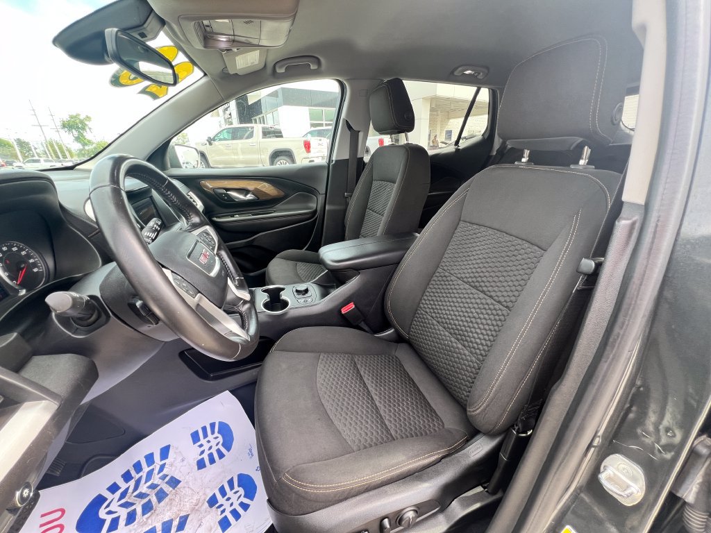 Used 2020 GMC Terrain SLE w/ Driver Convenience Package FWD image 15