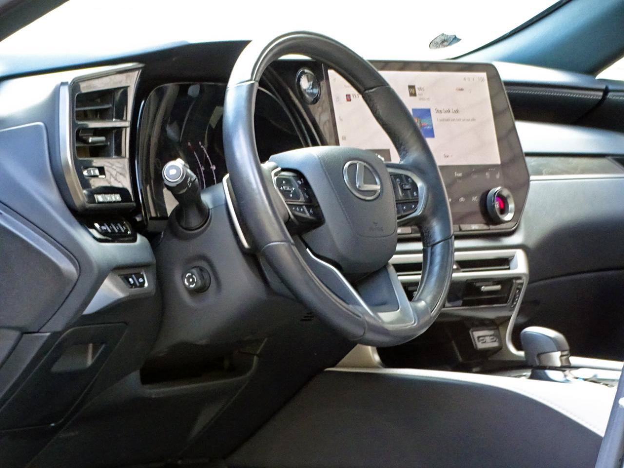 Used 2024 Lexus RX 350 Premium w/ Accessory Package (Z1) FWD image 14