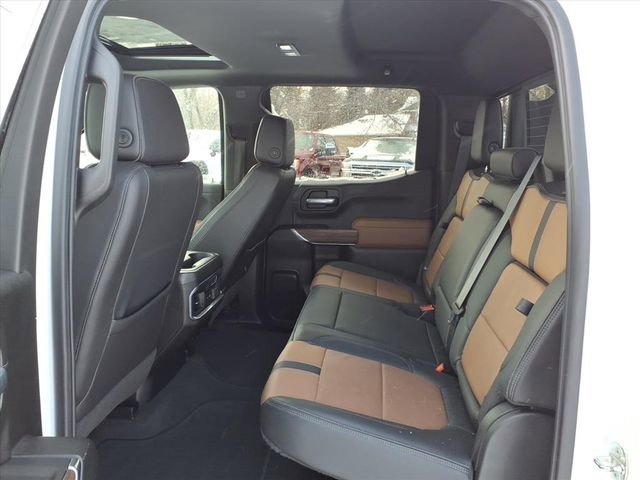 Used 2021 Chevrolet Silverado 1500 High Country w/ Technology Package AWD/4WD image 11
