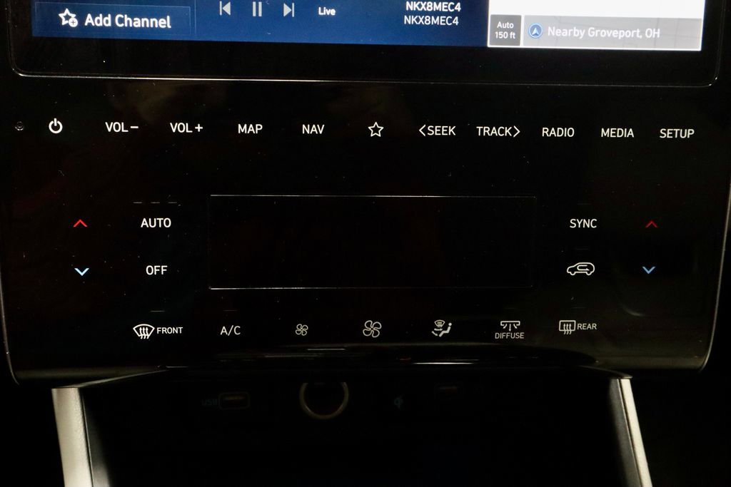 Certified 2024 Hyundai Tucson Limited AWD/4WD image 30
