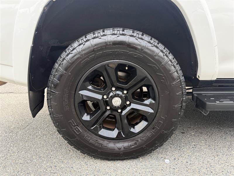 Used 2019 Toyota 4Runner SR5 AWD/4WD image 12