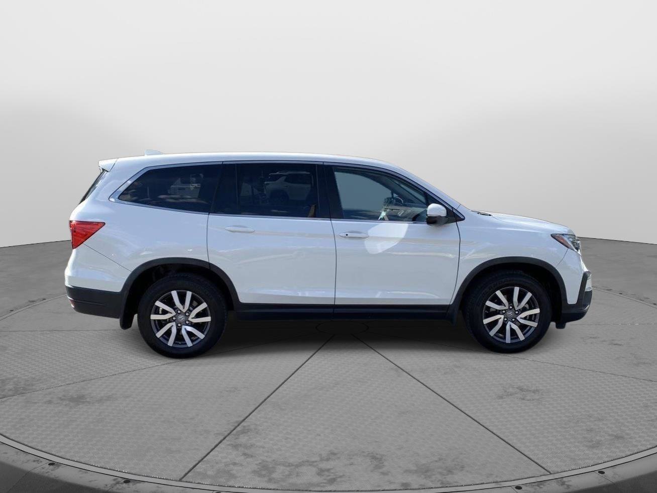 Used 2019 Honda Pilot EX-L image 2