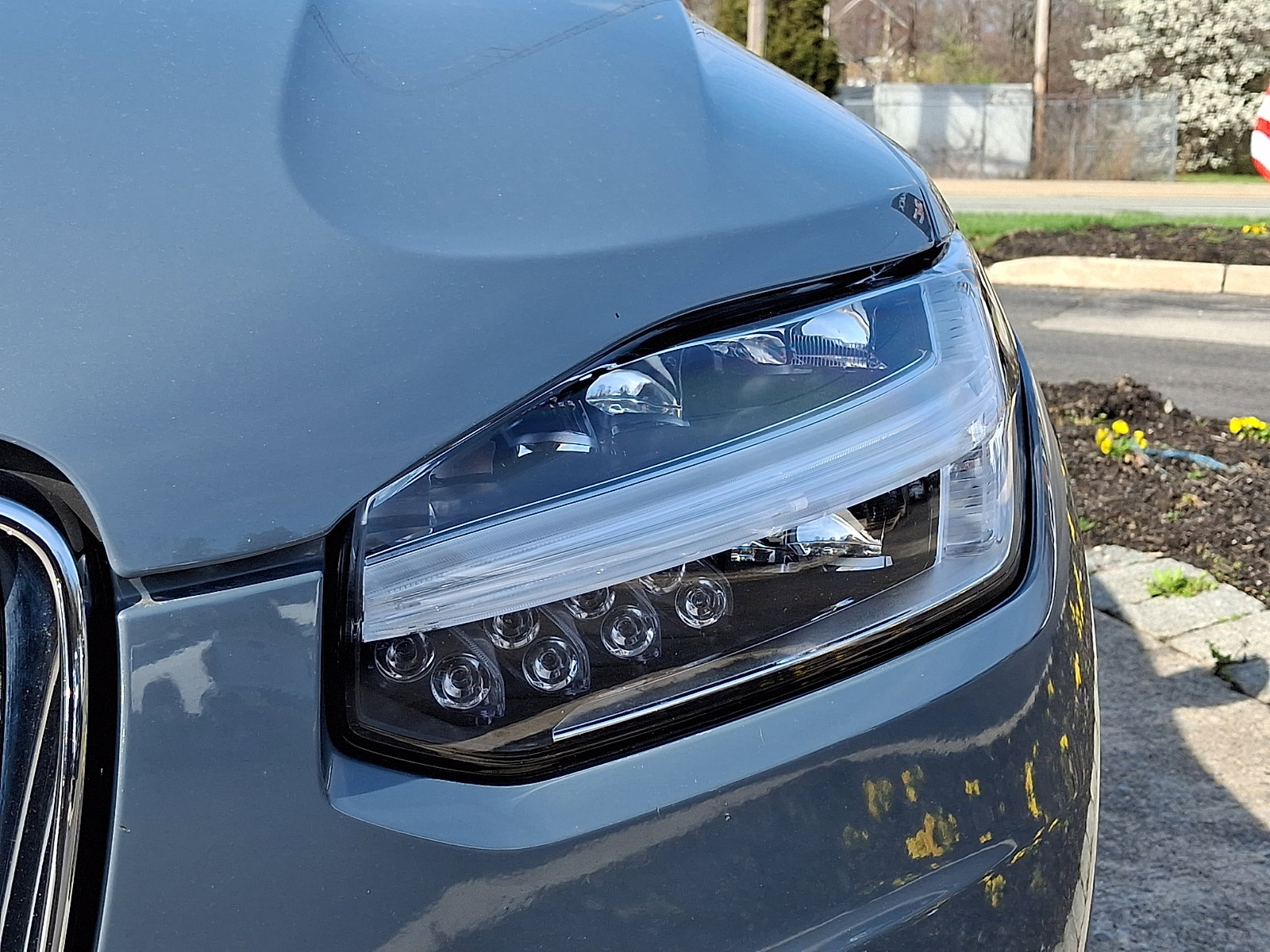 Used 2020 Volvo XC90 T6 Momentum w/ Protection Package Premier image 9