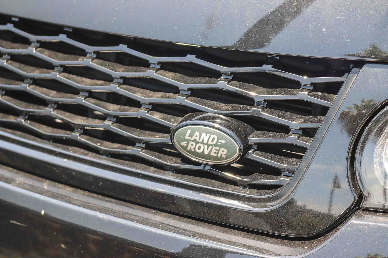 Used 2017 Land Rover Range Rover Sport SVR AWD/4WD image 11