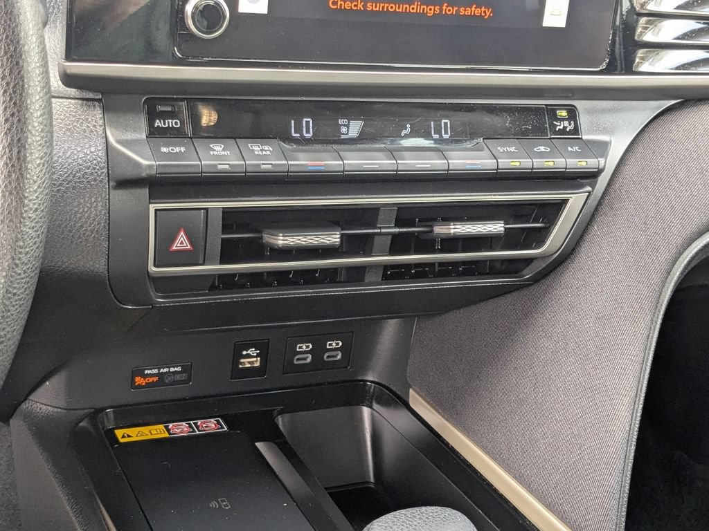 Used 2025 Toyota Camry LE FWD image 21