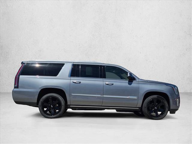 Used 2018 Cadillac Escalade ESV Platinum AWD/4WD image 4