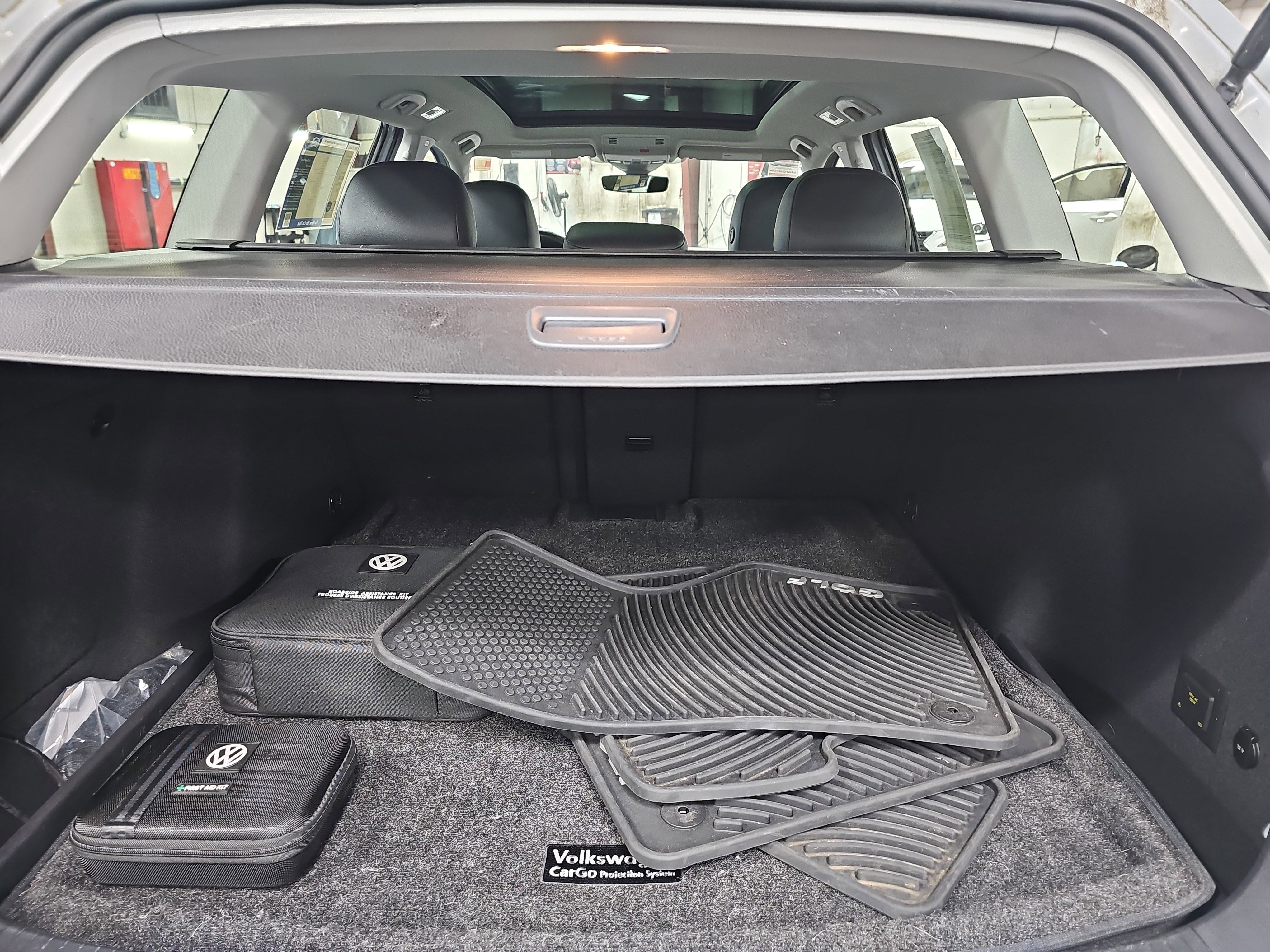 Used 2019 Volkswagen Golf SE FWD image 13