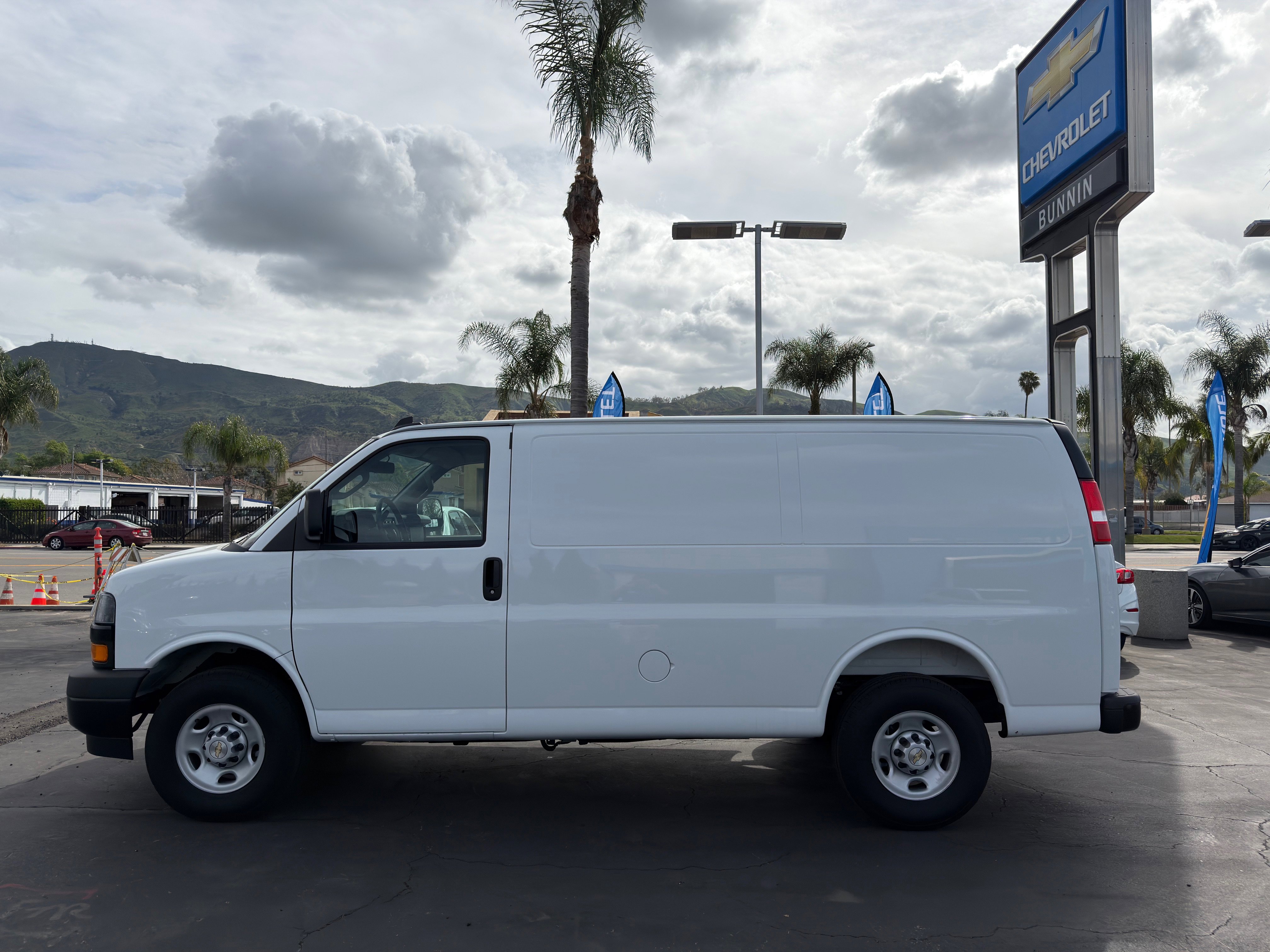 New 2025 Chevrolet Express 2500 w/ Driver Convenience Package image 5