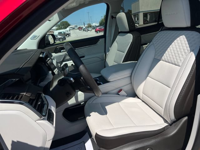 Used 2024 GMC Acadia Denali w/ Super Cruise Package AWD/4WD image 37