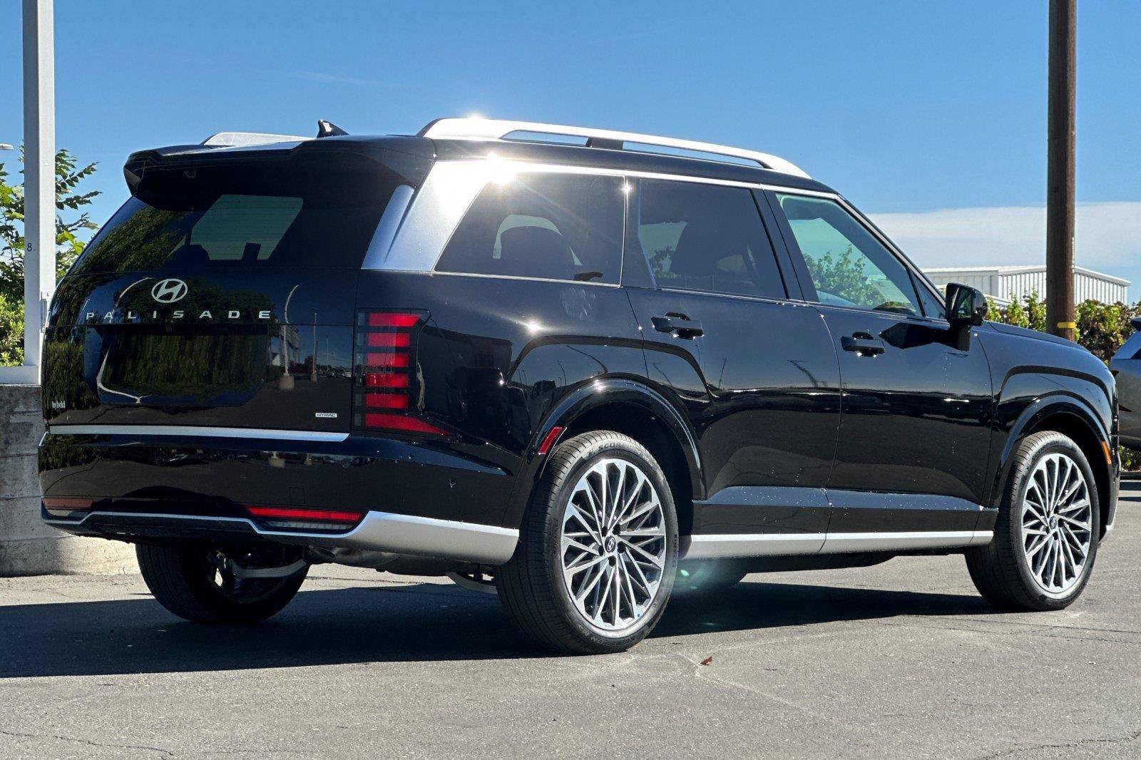 New 2027 Hyundai Palisade Calligraphy AWD/4WD image 3