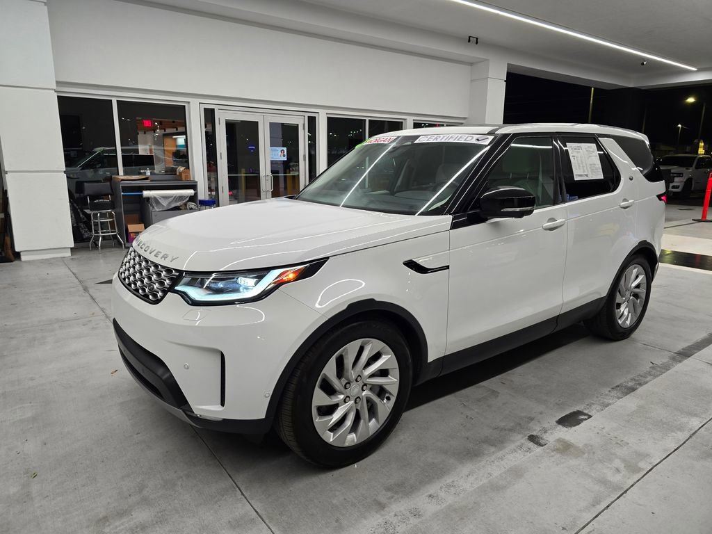 Used 2025 Land Rover Discovery S AWD/4WD image 2