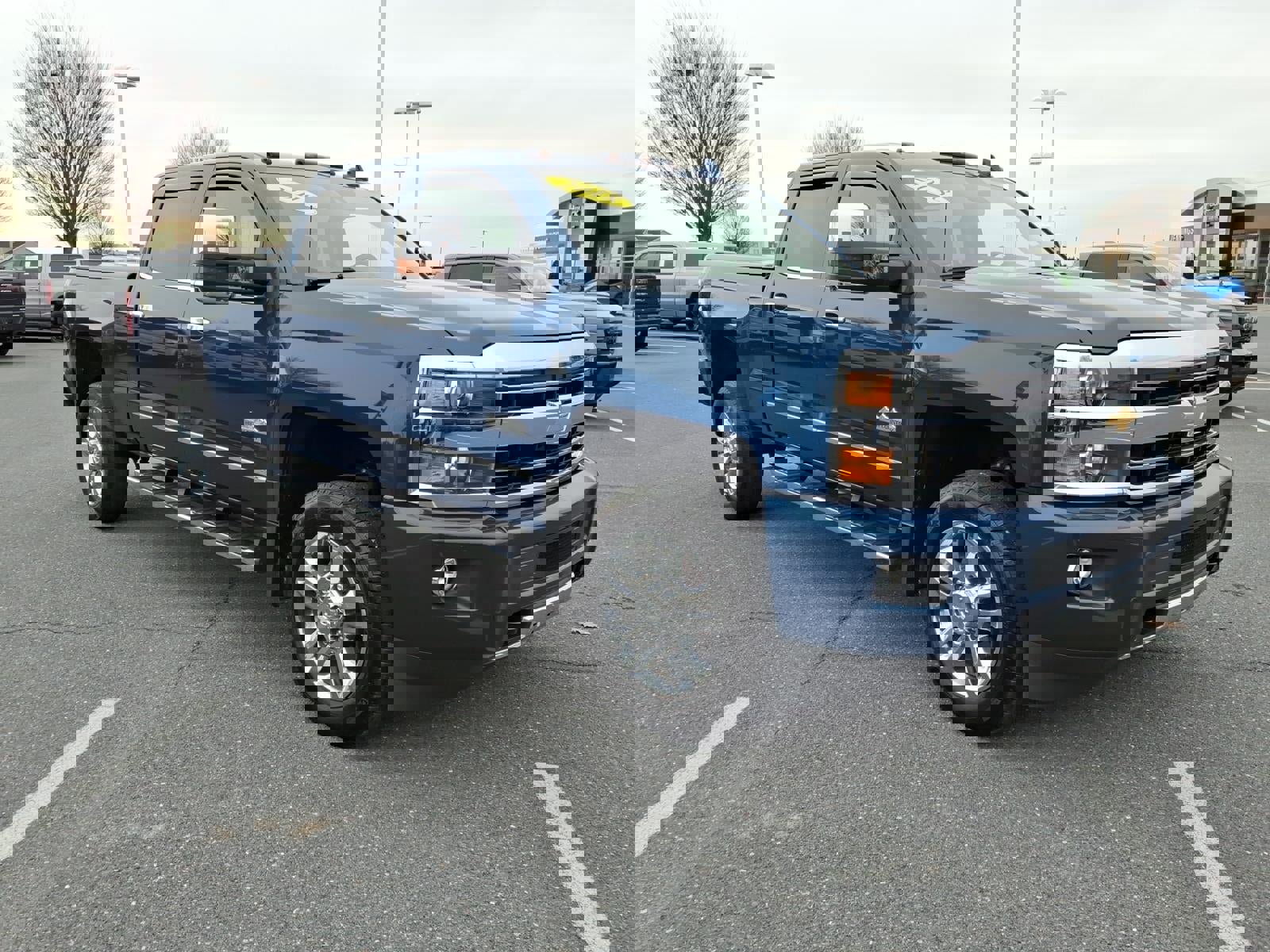 Used 2018 Chevrolet Silverado 2500 High Country image 3