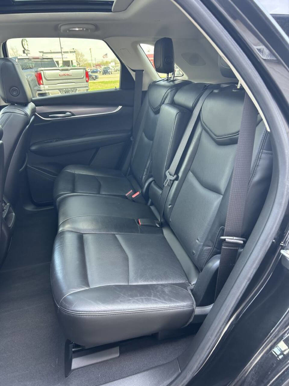 Used 2017 Cadillac XT5 Luxury w/ Driver Awareness Package AWD/4WD image 20
