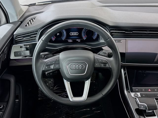 Used 2022 Audi Q7 2.0T Premium Plus w/ Premium Plus Package AWD/4WD image 12