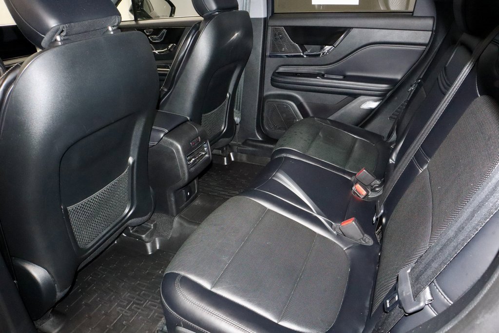 Used 2022 Lincoln Corsair AWD w/ Premium Package image 23