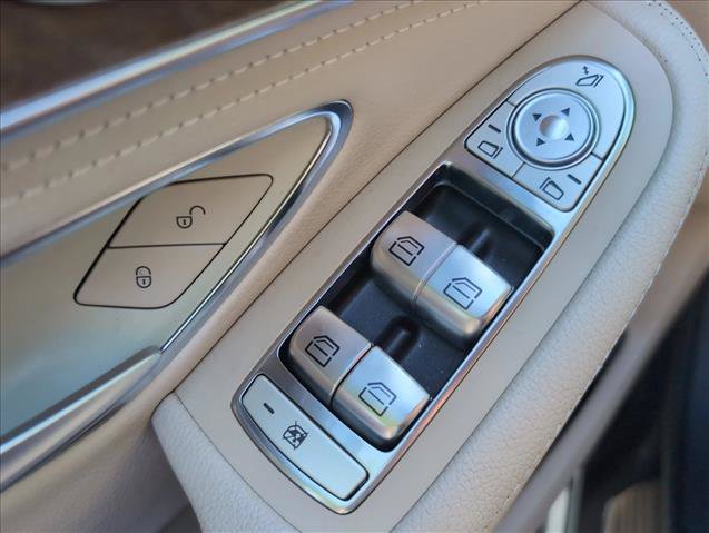 Used 2015 Mercedes-Benz C 300 4MATIC Sedan image 18