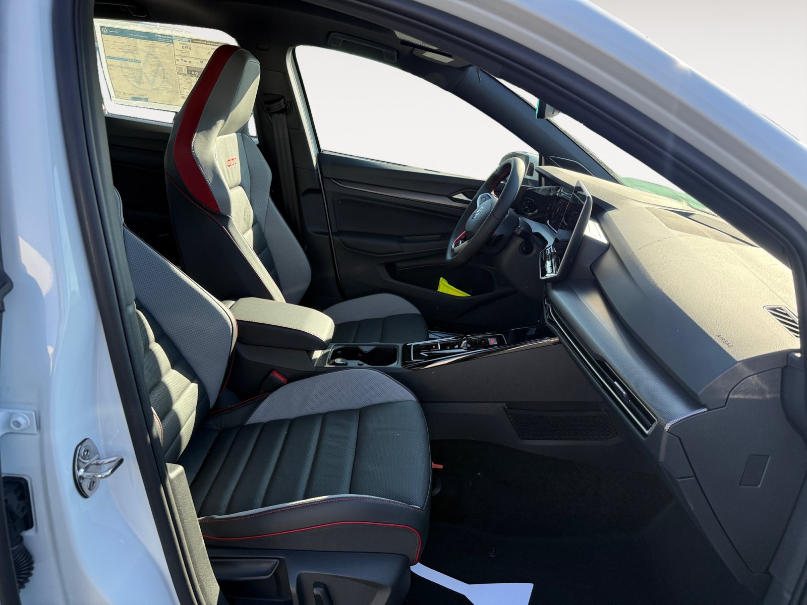 New 2026 Volkswagen GTI SE FWD image 19