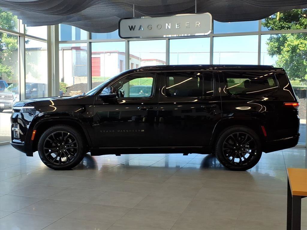 New 2026 Jeep Grand Wagoneer Summit AWD/4WD image 3