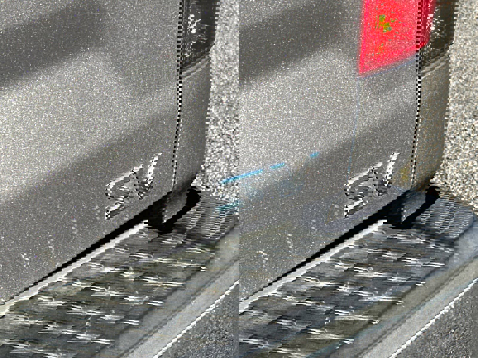 Used 2019 Nissan Titan SV image 32