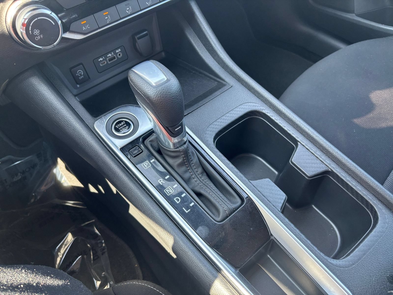 Used 2025 Nissan Sentra SV FWD image 39