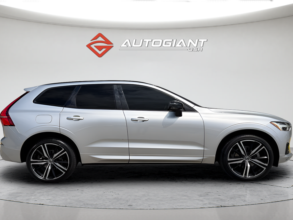 Used 2020 Volvo XC60 T5 R-Design FWD image 12