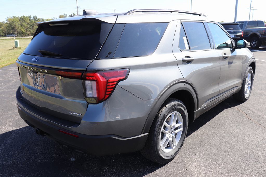 New 2026 Ford Explorer Active image 15