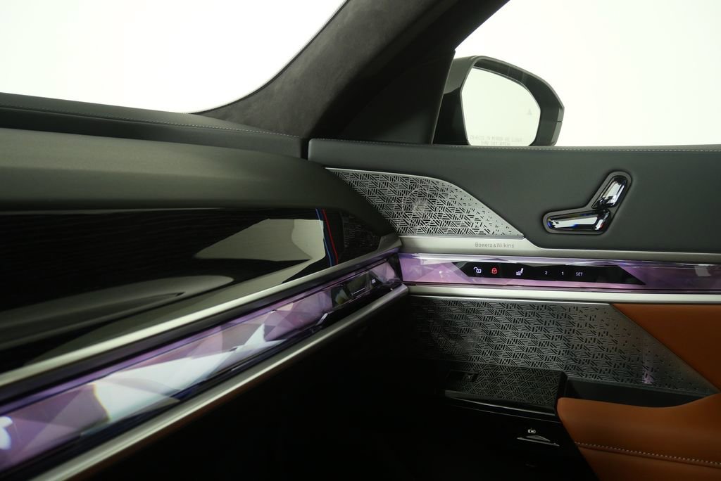 New 2026 BMW i7 xDrive60 w/ Executive Package image 27
