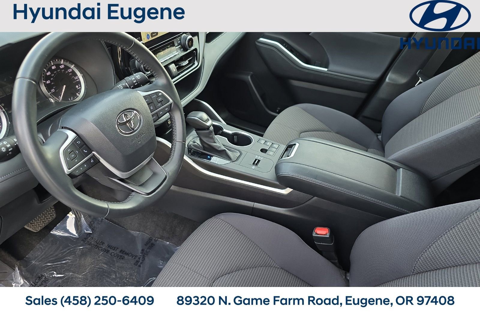 Used 2024 Toyota Highlander LE image 11