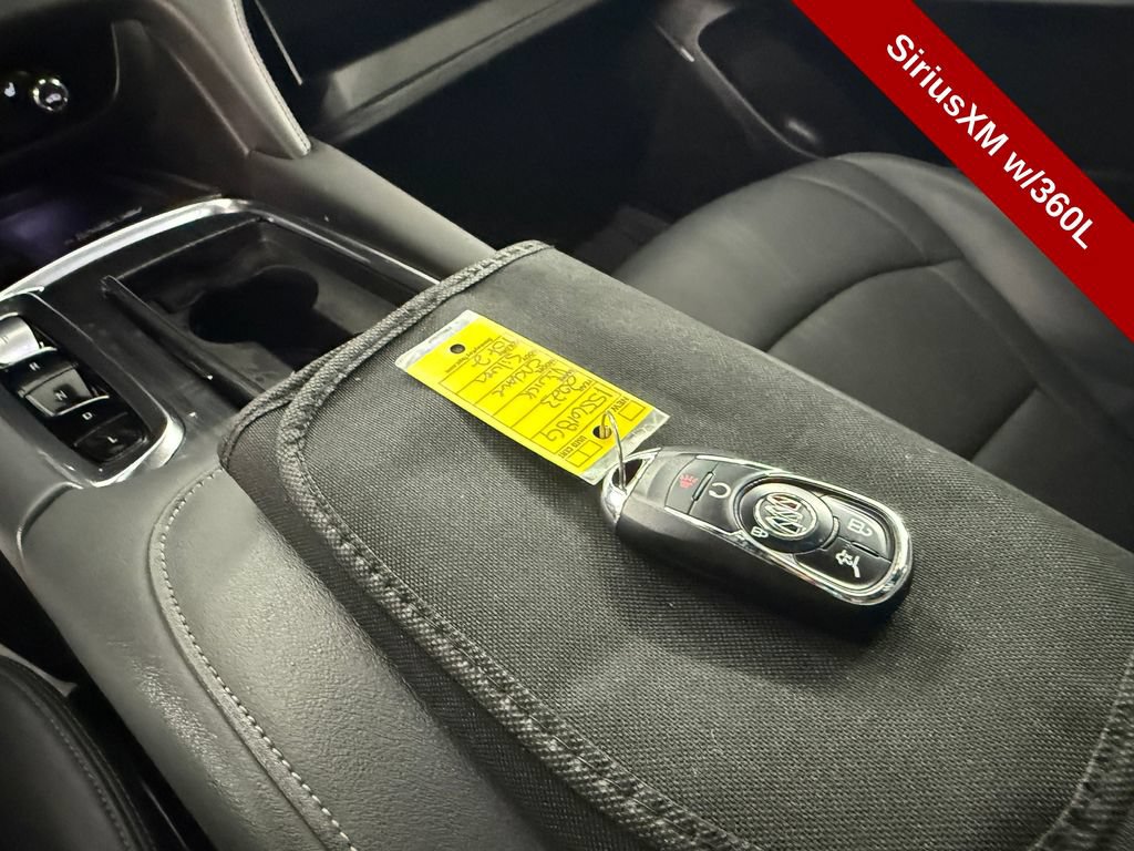 Used 2023 Buick Enclave Essence w/ Sport Touring Edition AWD/4WD image 30