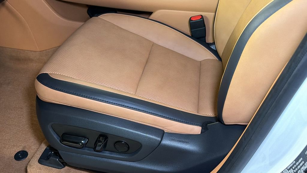 Certified 2023 Lexus RZ 450e Premium w/ Technology Package image 22