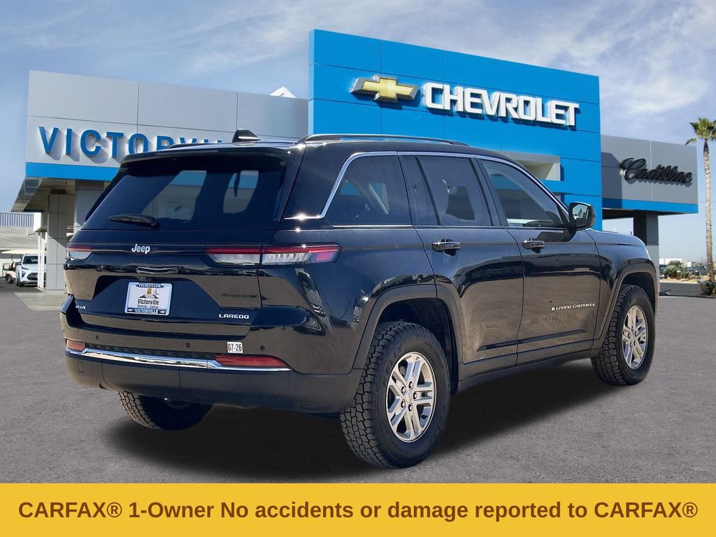 Used 2023 Jeep Grand Cherokee Laredo AWD/4WD image 4