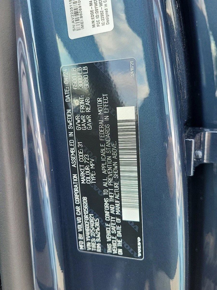 New 2024 Volvo XC90 T8 Ultimate w/ Protection Package Premier image 17