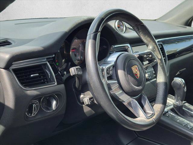 Used 2015 Porsche Macan S AWD/4WD image 3