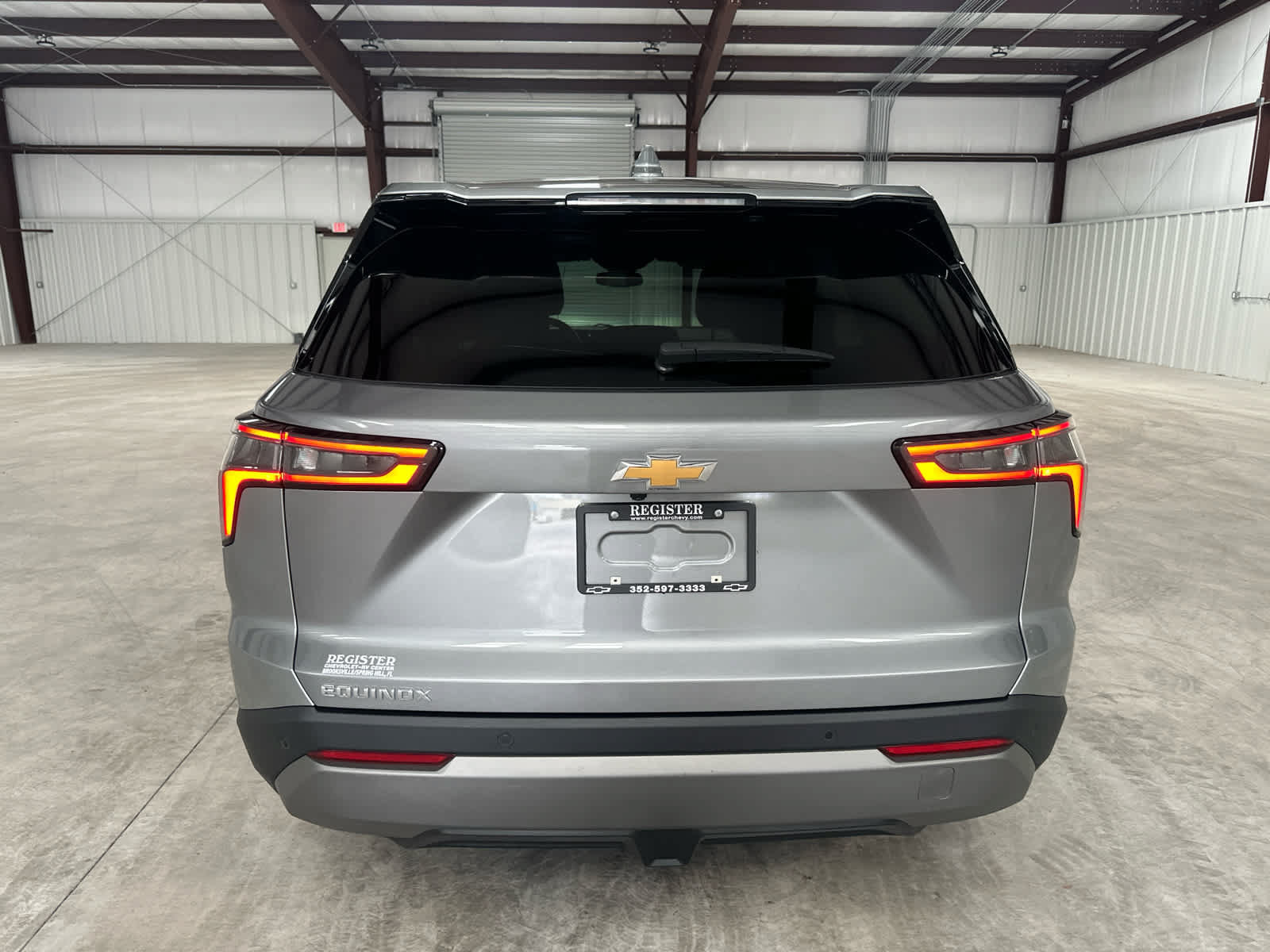 Used 2025 Chevrolet Equinox LT FWD image 4