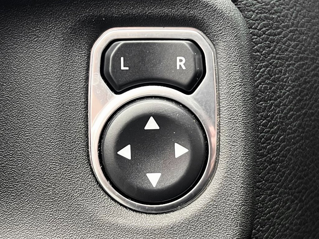 Used 2021 Jeep Wrangler Unlimited Rubicon w/ Safety Group image 22