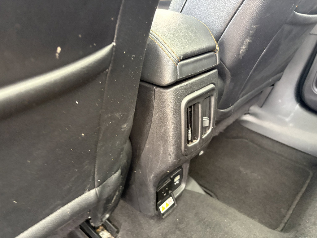 Used 2018 Jeep Compass Limited w/ Navigation Group image 17