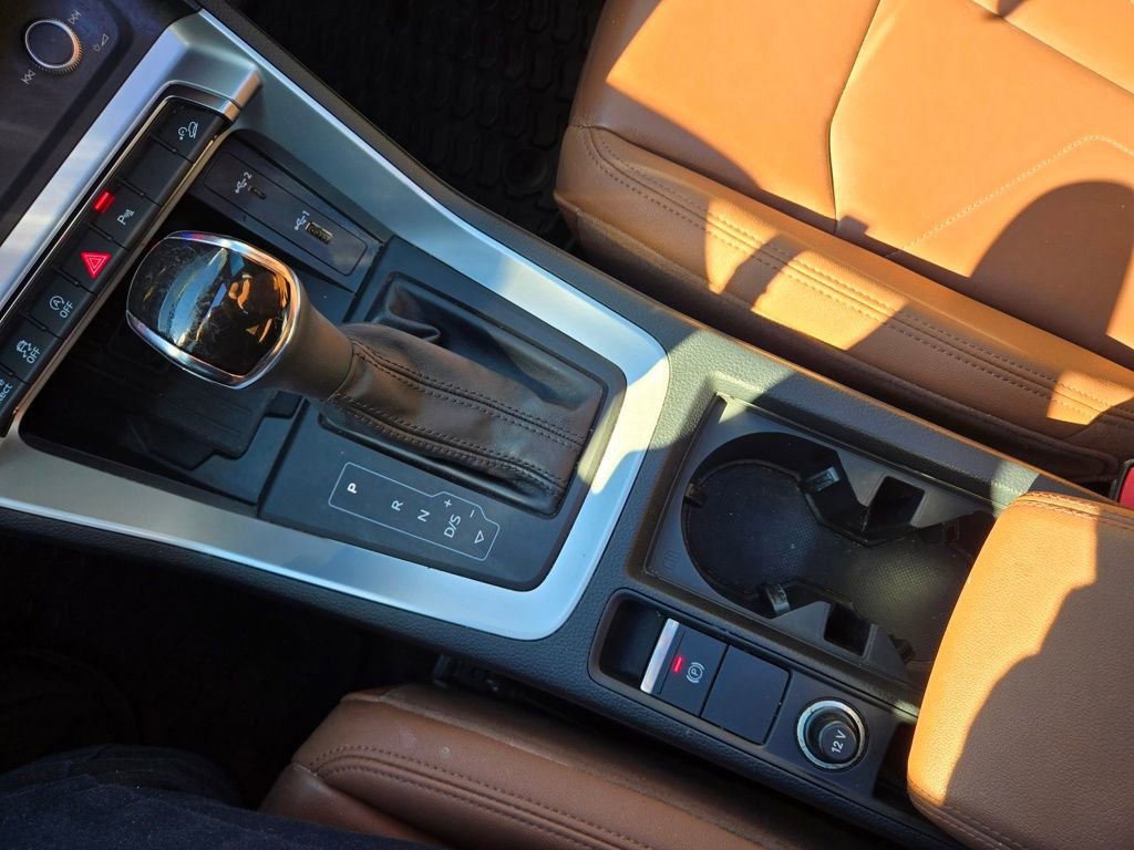 Used 2020 Audi Q3 2.0T Premium Plus w/ Premium Plus Package image 33