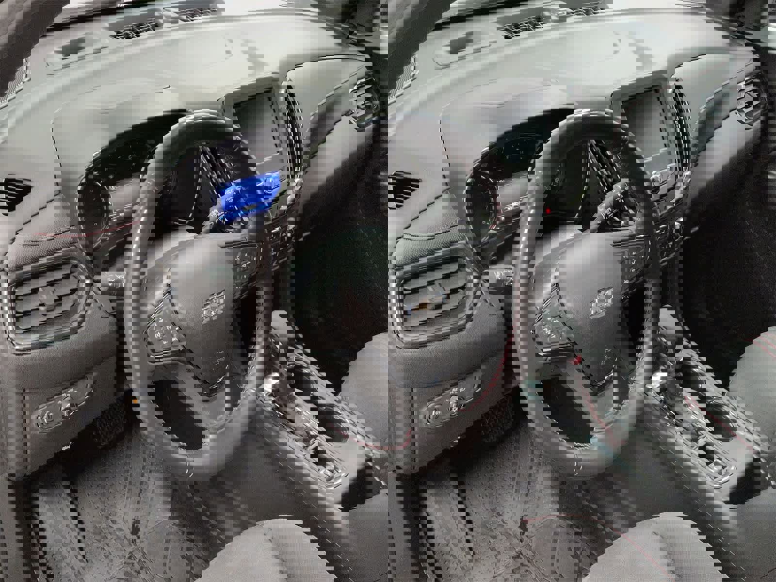 Used 2022 Chevrolet Equinox RS w/ LPO, Floor Liner Package image 10